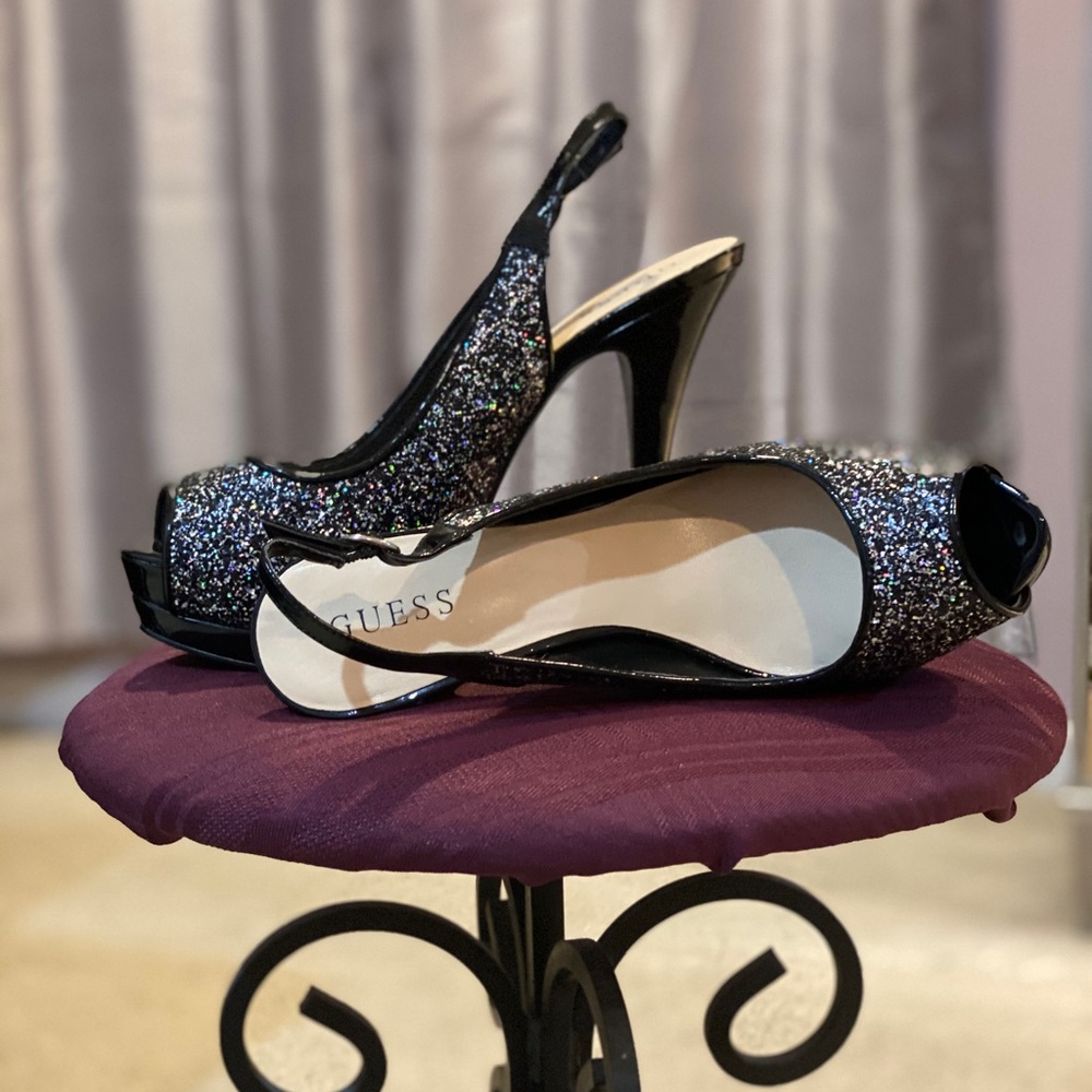 Guess woman’s Peep Toe Heels. Gorgeous shoe